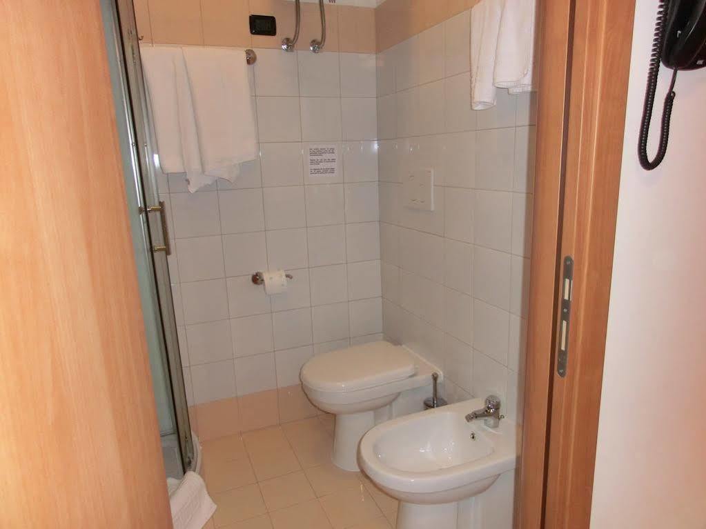 Reale House Rooms Рим Экстерьер фото